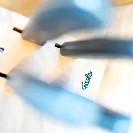 Design-ferienwohnung In Am Nuerburgring: Platz Fuer 6, Kueche, Wifi, Netflix Kelberg