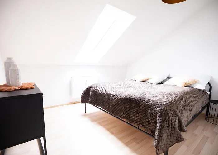 Design-ferienwohnung In Am Nuerburgring: Platz Fuer 6, Kueche, Wifi, Netflix Апартаменты *